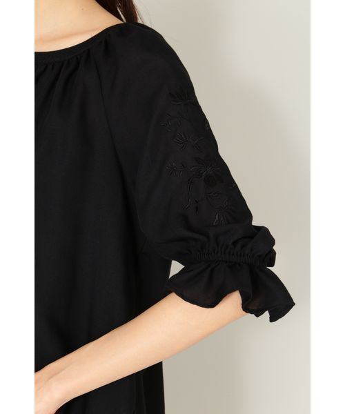 NATURAL BEAUTY BASIC（ナチュラルビューティーベーシック）の「刺しゅうスリーブブラウス（シャツ/ブラウス・レディース・イエロー/ホワイト系その他/ブラック・SMALL/MEDIUM）」の21枚目の写真