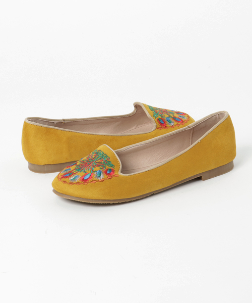 チャイハネ（チャイハネ）の「【チャイハネ】フォークロア刺繍フラットパンプス（パンプス・レディース・ブラック/コバルトブルー/イエロー/パープル・LARGE/MEDIUM）」の4枚目の写真