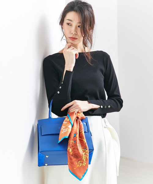 qualite(カリテ)の「ストレッチスリットニット(ニット/セーター・レディース・ホワイト/レッド系その他/ネイビー/ブラック・FREE)」の3枚目の写真