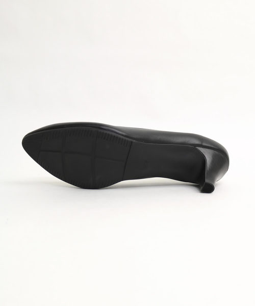 BETTY CLUB(ベティクラブ)の「【防水加工】撥水ふかふかクッション軽量アーモンドトゥパンプス【5cmヒール】(パンプス・レディース・ブラック・22.5cm/23.5cm/24.5cm/23.0cm/24.0cm)」の7枚目の写真