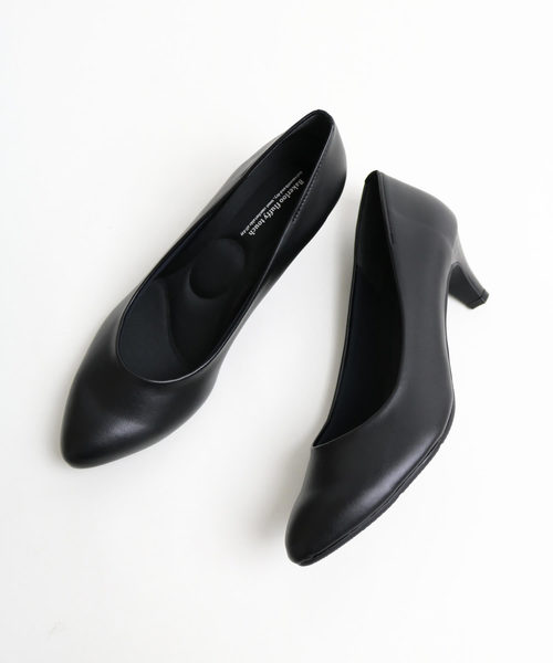 BETTY CLUB(ベティクラブ)の「【防水加工】撥水ふかふかクッション軽量アーモンドトゥパンプス【5cmヒール】(パンプス・レディース・ブラック・22.5cm/23.5cm/24.5cm/23.0cm/24.0cm)」の6枚目の写真
