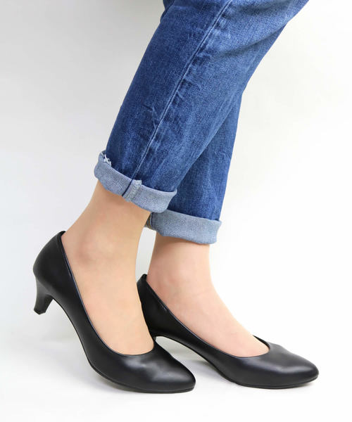 BETTY CLUB(ベティクラブ)の「【防水加工】撥水ふかふかクッション軽量アーモンドトゥパンプス【5cmヒール】(パンプス・レディース・ブラック・22.5cm/23.5cm/24.5cm/23.0cm/24.0cm)」の8枚目の写真