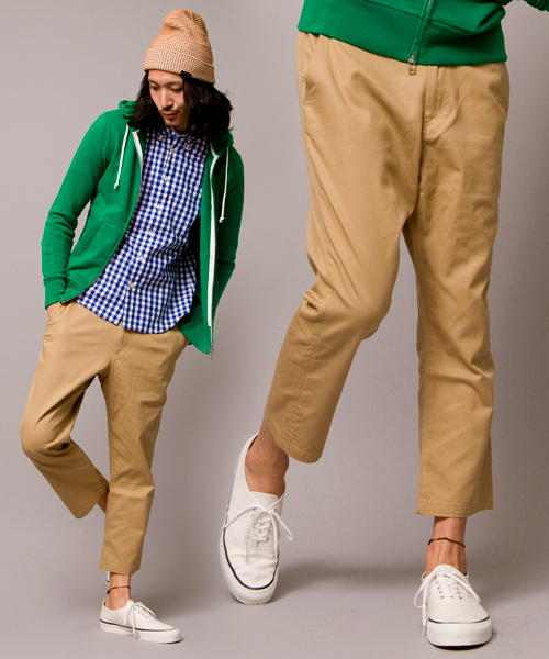 BEAUTY&YOUTH UNITED ARROWS（ビューティーアンドユースユナイテッドアローズ）の「by ∴ カラー チノ ノープリーツパンツ 8LEG ◆ §2（チノパンツ・メンズ・ベージュ/ダークグリーン/ネイビー/マスタード・SMALL/MEDIUM/LARGE/X-LARGE）」の2枚目の写真