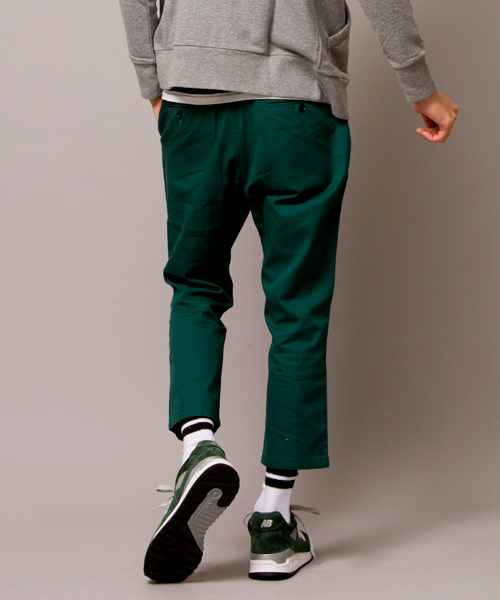 BEAUTY&YOUTH UNITED ARROWS（ビューティーアンドユースユナイテッドアローズ）の「by ∴ カラー チノ ノープリーツパンツ 8LEG ◆ §2（チノパンツ・メンズ・ベージュ/ダークグリーン/ネイビー/マスタード・SMALL/MEDIUM/LARGE/X-LARGE）」の10枚目の写真