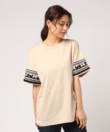 TELA�i�e���j�́u�yTELA�i�e���j�z�\�f�V�V���E�v���I�[�o�[�iT�V���c/�J�b�g�\�[�j�v