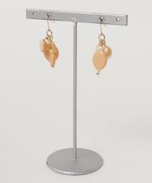【tschuss(チュース)】"GRAPPE" マザーオブパールのピアス