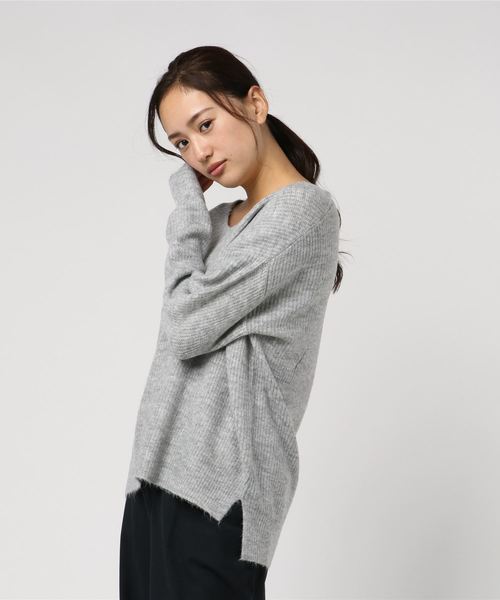 VENCEEXCHANGE（ヴァンスエクスチェンジ）の「Vネックニット（ニット/セーター・レディース・ホワイト/アッシュグレー/ダークグリーン/その他28・M/L）」の7枚目の写真