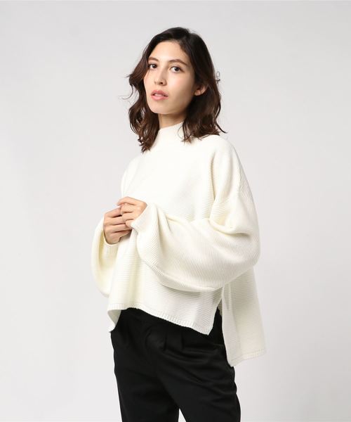 KOBE LETTUCE（コウベレタス）の「ボリュームスリーブビッグシルエットハイネックニットトップス＊レディース/セーター/タートルネック[C3502]神戸レタス（ニット/セーター・レディース・ブラック/パープル/レッド/アイボリー/モカ・FREE）」の2枚目の写真