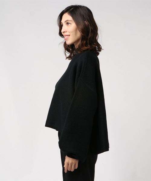 ボリュームスリーブビッグシルエットハイネックニットトップス