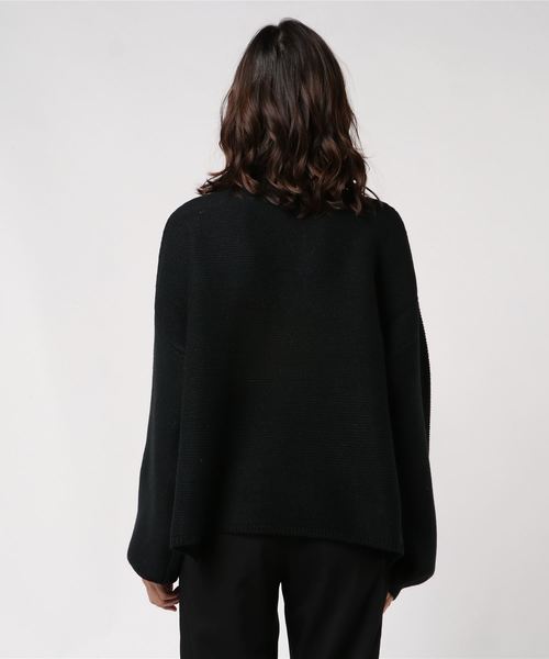 ボリュームスリーブビッグシルエットハイネックニットトップス