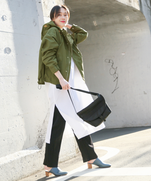 LOWRYS FARM(ローリーズファーム)の「コウブカヒールミュール 821240(パンプス・レディース・ブラック/ブラウン/ブルー・MEDIUM/LARGE)」の13枚目の写真