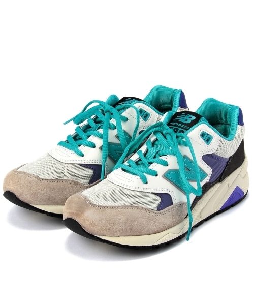 Another Edition（アナザーエディション）の「NB MRT580（スニーカー・レディース・ホワイト/ピンク・23.5cm/22.5cm/24.5cm）」の2枚目の写真