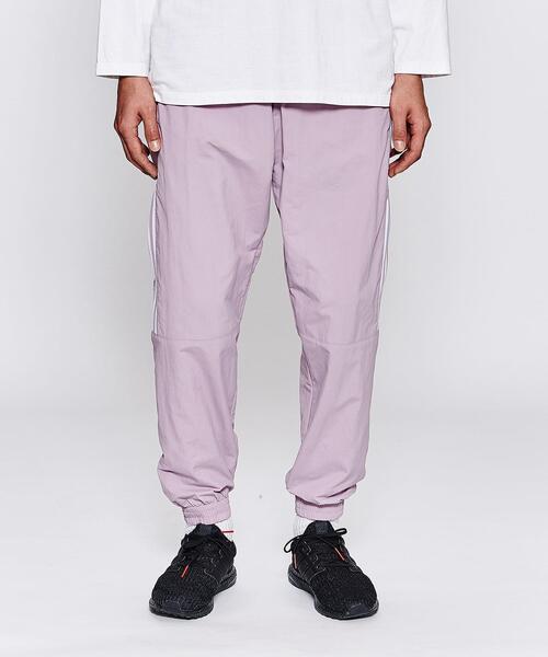 adidas Originals(アディダスオリジナルス)の「<adidas Originals> LOCK UP TRACK PT/トラックパンツ(その他パンツ・メンズ・ブラック/ライラック・LARGE/MEDIUM)」の4枚目の写真