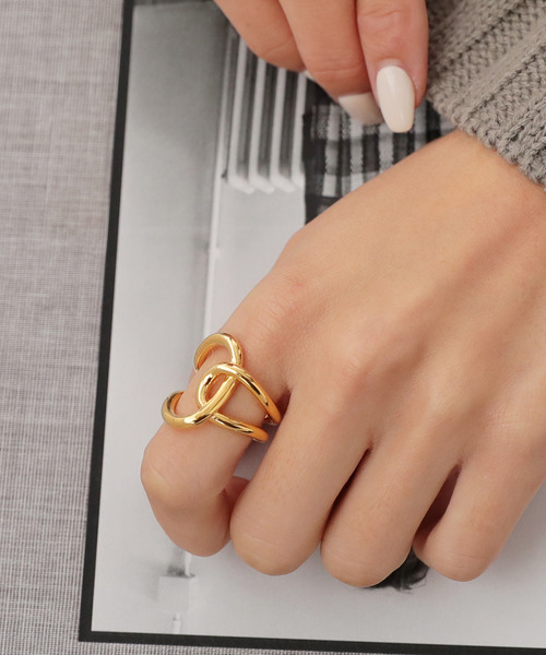 DONOBAN（ドノバン）の「ツイストリング（リング・レディース・シルバー/ゴールド・ONESIZE）」の2枚目の写真