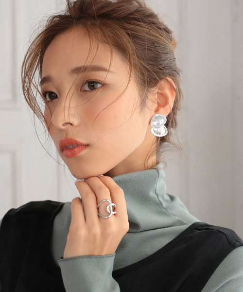 DONOBAN（ドノバン）の「ツイストリング（リング・レディース・シルバー/ゴールド・ONESIZE）」の3枚目の写真