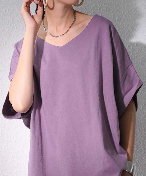 antiqua（アンティカ）の「綿100%VネックドルマンT（Tシャツ/カットソー・レディース・ブラック/オフホワイト/カーキ/モカ/オートミール/杢グレー/ブラウン系その他/ブルー系その他/ピンク系その他/オリーブ/ブラウン系その他2/オールドローズ系/モーブ系/グリーン系その他・FREE）」の12枚目の写真