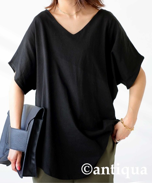 antiqua（アンティカ）の「綿100%VネックドルマンT（Tシャツ/カットソー・レディース・ブラック/オフホワイト/カーキ/モカ/オートミール/杢グレー/ブラウン系その他/ブルー系その他/ピンク系その他/オリーブ/ブラウン系その他2/オールドローズ系/モーブ系/グリーン系その他・FREE）」の2枚目の写真