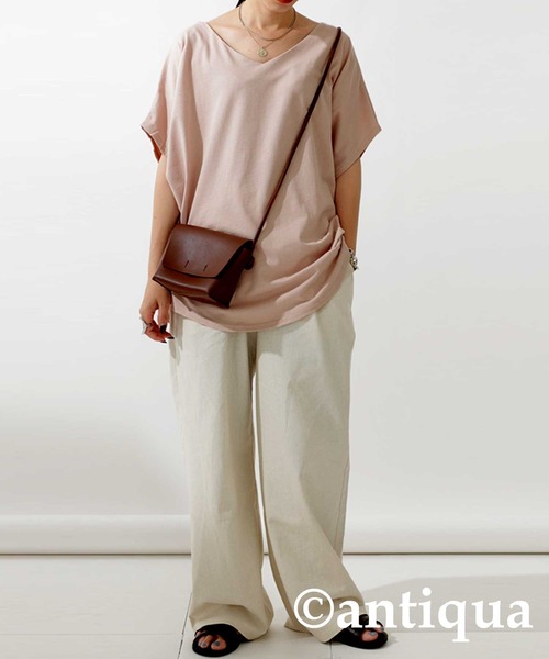 antiqua（アンティカ）の「綿100%VネックドルマンT（Tシャツ/カットソー・レディース・ブラック/オフホワイト/カーキ/モカ/オートミール/杢グレー/ブラウン系その他/ブルー系その他/ピンク系その他/オリーブ/ブラウン系その他2/オールドローズ系/モーブ系/グリーン系その他・FREE）」の19枚目の写真