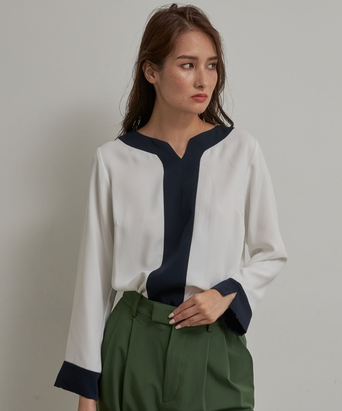 【新品未使用タグ付】TONAL バイカラーキーネックブラウス TONAL（トーナル）の「バイカラーキーネックブラウス（シャツ
