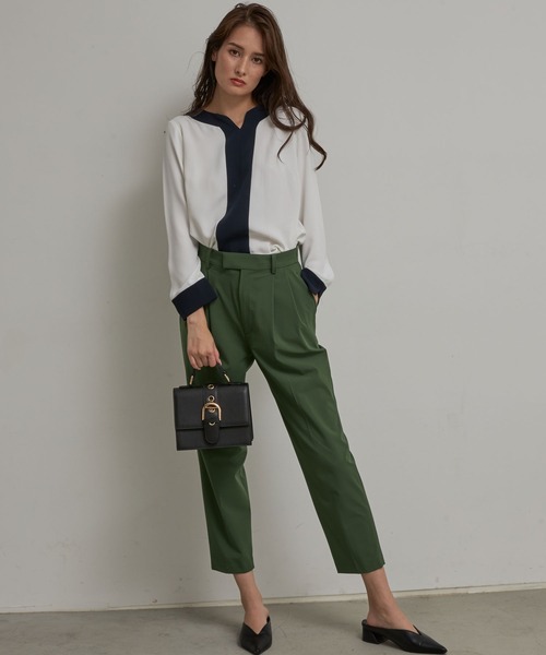TONAL（トーナル）の「バイカラーキーネックブラウス（シャツ