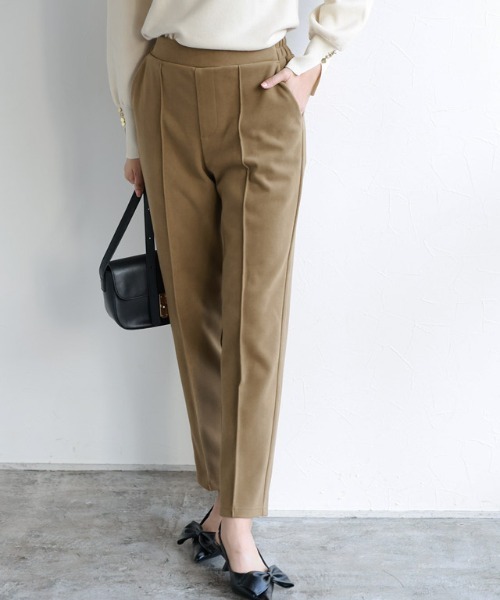 Pierrot（ピエロ）の「[保湿][起毛]カット起毛ピンタックテーパードパンツ（その他パンツ・レディース・ブラック/ブルー/アイボリー/モカ/ピンク/ミント/グレイッシュベージュ/ブラウン系その他/パープル/ライトグレー/ピンク系その他/イエロー/ブルーグリーン/キャメル/ダークネイビー/チャコール/ブラウン系/グレー・LL/S/M/L/PS/PL/PM/TL/TM/TS）」の16枚目の写真