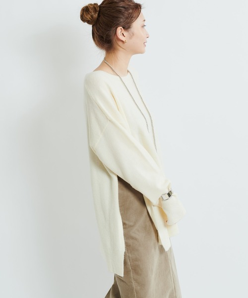 DouDou(ドゥドゥ)の「カシミヤ混サイドスリットワイドプルオーバー(ニット/セーター・レディース・オフホワイト/グリーン/グレイッシュベージュ・FREE)」の21枚目の写真