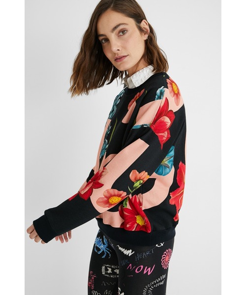 Desigual(デシグアル)の「スウェット長袖 BERLIN(スウェット・レディース・ブラック・S/M/L)」の7枚目の写真