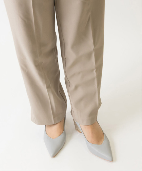 RANDA（ランダ）の「ストレスフリー/デザインヒールポインテッドトゥパンプス（パンプス・レディース・グレイッシュベージュ/ブラック/ブルー・24/22.5/24.5/25.5/23/23.5/25/22）」の9枚目の写真