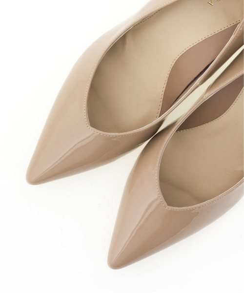 RANDA（ランダ）の「ストレスフリー/デザインヒールポインテッドトゥパンプス（パンプス・レディース・グレイッシュベージュ/ブラック/ブルー・24/22.5/24.5/25.5/23/23.5/25/22）」の12枚目の写真