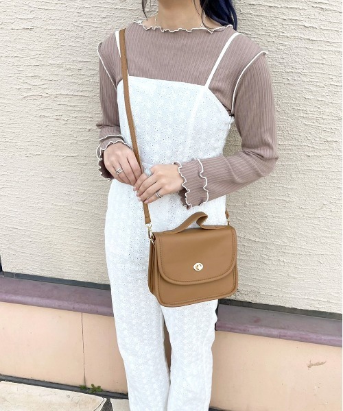 apres jour（アプレジュール）の「アソートクロスサロペット【ZOZOTOWN限定アイテム】（サロペット/オーバーオール・レディース・ライトブルー/インディゴブルー/オフホワイト・X-LARGE/MEDIUM/SMALL）」の4枚目の写真