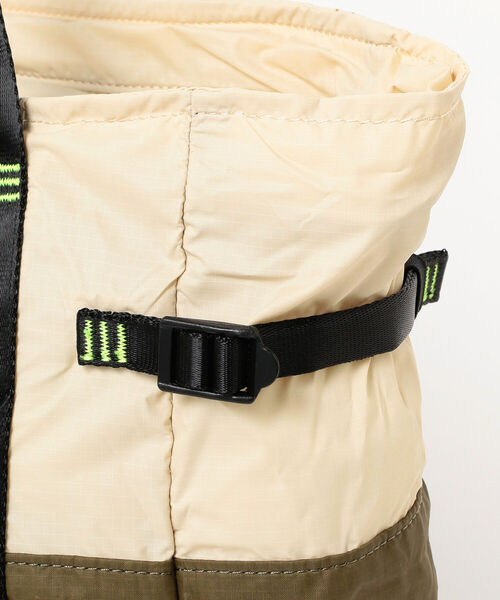 B:MING by BEAMS（ビーミングバイビームス）の「SANDQVIST / 2way リュック（バックパック/リュック・レディース・ネイビー/ホワイト系その他7・ONE SIZE）」の3枚目の写真