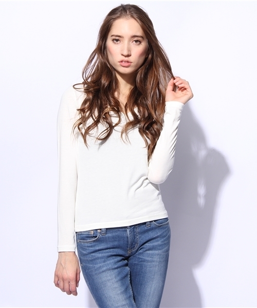 AZUL by moussy（アズールバイマウジー）の「ミリオンホットベア天竺V/N長袖PO（Tシャツ/カットソー・レディース・トップグレー/ブラック/ホワイト系その他/オフホワイト/ボルドー/レディッシュグレー・SMALL/MEDIUM/LARGE）」の2枚目の写真