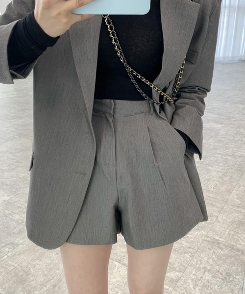 Doula Doula（ドゥーラドゥーラ）の「ジャケット・ショートパンツ2点セットアップ（セットアップ・レディース・ブラック/グレー/キャメル・S/M）」の10枚目の写真