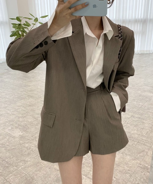 Doula Doula（ドゥーラドゥーラ）の「ジャケット・ショートパンツ2点セットアップ（セットアップ・レディース・ブラック/グレー/キャメル・S/M）」の13枚目の写真