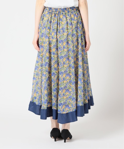 IENA LA BOUCLE（イエナラブークル）の「IENA LA BOUCLE RATTIフラワーイージーフレアスカート◆（スカート・レディース・ブルー・38/36）」の15枚目の写真