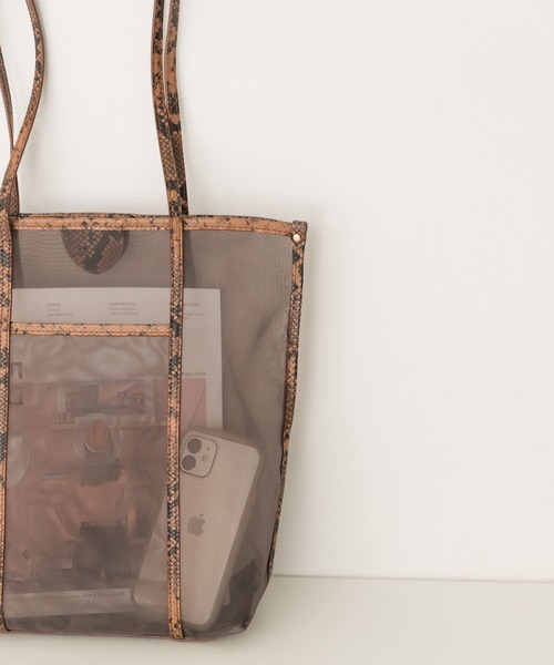 RODE SKO（ロデスコ）の「MARILOU チュールトートバッグ（トートバッグ・レディース・ブラウン/アイボリー・ONE）」の2枚目の写真