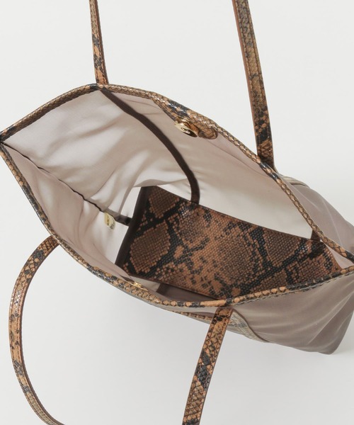 RODE SKO（ロデスコ）の「MARILOU チュールトートバッグ（トートバッグ・レディース・ブラウン/アイボリー・ONE）」の6枚目の写真