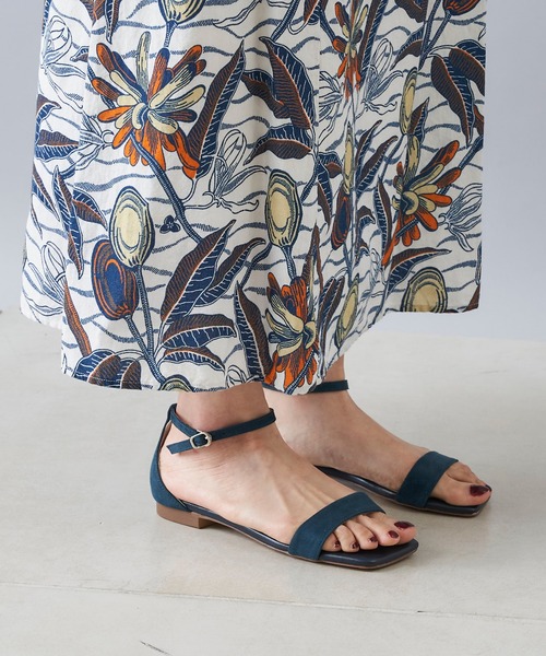 DouDou（ドゥドゥ）の「【atelier brugge／アトリエブルージュ】フラットストラップサンダル（サンダル・レディース・カーキ/ブルー/グレイッシュベージュ・S/M/L）」の5枚目の写真