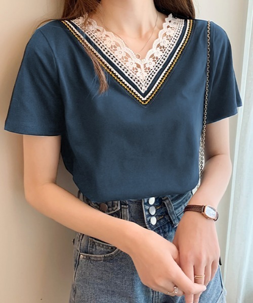 ABITOKYO(アビトーキョー)の「衿Vライン刺繍スカラップレースカットTシャツ(Tシャツ/カットソー・レディース・ホワイト/ブラック/ライトグリーン/ライトパープル/ブルーグレー/ベージュ/サックスブルー/グレー/ブラウン/ピンクベージュ/ダークブルー/パープル/チャコールグレー・M/L)」の10枚目の写真