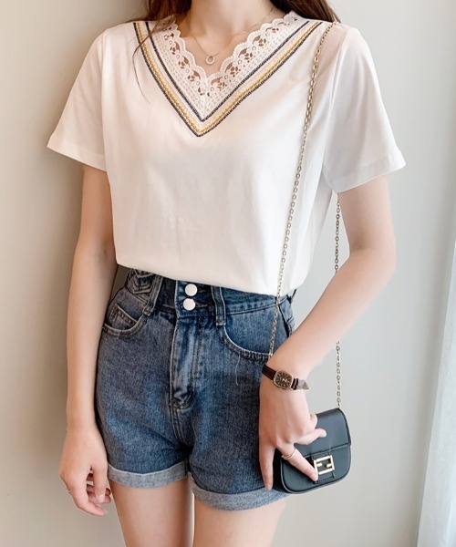 ABITOKYO(アビトーキョー)の「衿Vライン刺繍スカラップレースカットTシャツ(Tシャツ/カットソー・レディース・ホワイト/ブラック/ライトグリーン/ライトパープル/ブルーグレー/ベージュ/サックスブルー/グレー/ブラウン/ピンクベージュ/ダークブルー/パープル/チャコールグレー・M/L)」の15枚目の写真