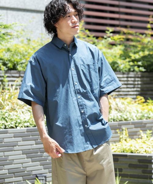 ITEMS URBANRESEARCH（アイテムズ アーバンリサーチ）の「タイプライター レギュラーカラー半袖シャツ（シャツ/ブラウス・メンズ・ライトカーキ/グレー/ブルー・MEDIUM/LARGE）」の5枚目の写真