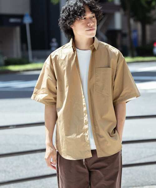 ITEMS URBANRESEARCH（アイテムズ アーバンリサーチ）の「タイプライター レギュラーカラー半袖シャツ（シャツ/ブラウス・メンズ・ライトカーキ/グレー/ブルー・MEDIUM/LARGE）」の16枚目の写真