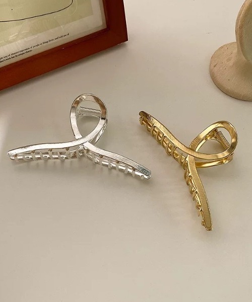 LAC-VERT（ラック・ヴェール）の「メタルマットバンスクリップ（バレッタ/ヘアクリップ・レディース・シルバー/ゴールド・FREE）」の8枚目の写真