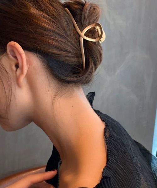 LAC-VERT（ラック・ヴェール）の「メタルマットバンスクリップ（バレッタ/ヘアクリップ・レディース・シルバー/ゴールド・FREE）」の15枚目の写真