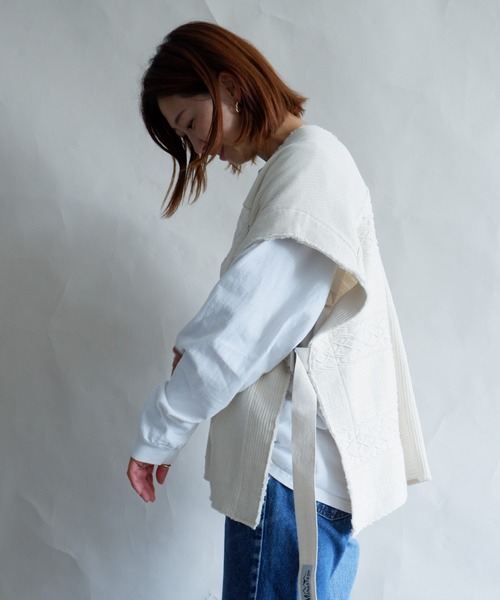 MANASTASH（マナスタッシュ）の「MANASTASH/マナスタッシュ　W's PATCHWORK VEST　パッチワークベスト（ベスト・レディース・ブラック/ナチュラル・MEDIUM）」の8枚目の写真