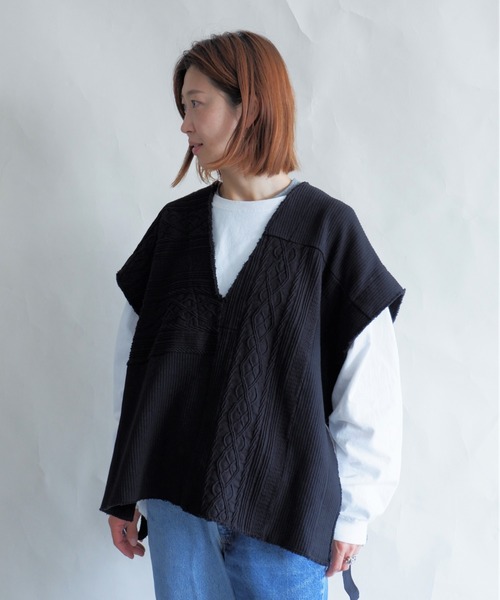 MANASTASH（マナスタッシュ）の「MANASTASH/マナスタッシュ　W's PATCHWORK VEST　パッチワークベスト（ベスト・レディース・ブラック/ナチュラル・MEDIUM）」の4枚目の写真