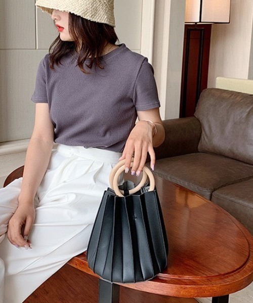 LAC-VERT（ラック・ヴェール）の「2WAYプリーツバッグ（ハンドバッグ・レディース・ミント/アイボリー/ブラウン/ブラック・FREE）」の22枚目の写真