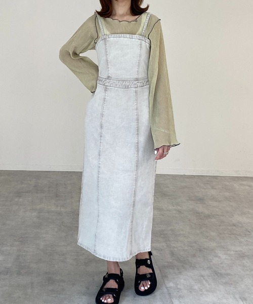 She's Closet(シーズクローゼット)の「ハイウエスト切り替えデニムツイルロングジャンパースカートワンピース(ジャンパースカート・レディース・ブラック/グレー/オフホワイト/ブルー・FREE)」の3枚目の写真