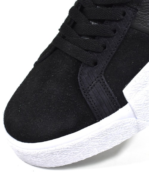 NIKE（ナイキ）の「NIKE/ナイキ ナイキSB ズーム ブレーザー MID プレミアム スケボー スケシュー DA8854-001（スニーカー・メンズ・ブラック×ブラック・23.0cm/23.5cm/24.0cm/24.5cm/25.0cm/26.0cm/26.5cm/27.0cm/27.5cm/28.0cm/28.5cm/29.0cm）」の6枚目の写真