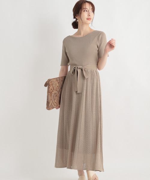 Andemiu（アンデミュウ）の「スカシガラフレアニットワンピース217919（ワンピース・レディース・ブラック/ベージュ/ブルー・FREE）」の5枚目の写真